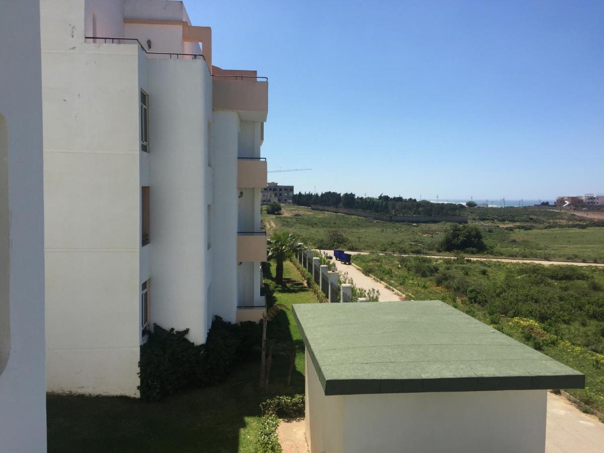 Appartement Avec Piscines, Vue Sur Mer Et Acces A La Plage A Achakar Hill, Tanger. Exterior foto